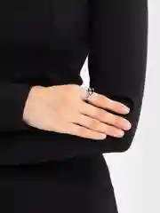 Черный кольцо с сердцем