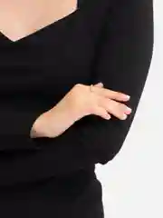 Зеленый кольцо со светящимся сердечком и стразой