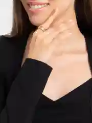 Белый кольцо с сердечками