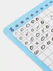 Магнитная игра в жестяной коробке "Морской бой"