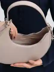 Женская сумка полукруглая, женская сумка полумесяц, вечерняя сумка в форме полумесяц