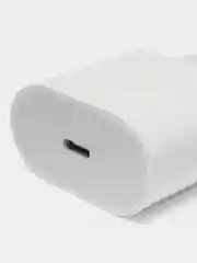 Белый блок для зарядного устройства со входом Type-C