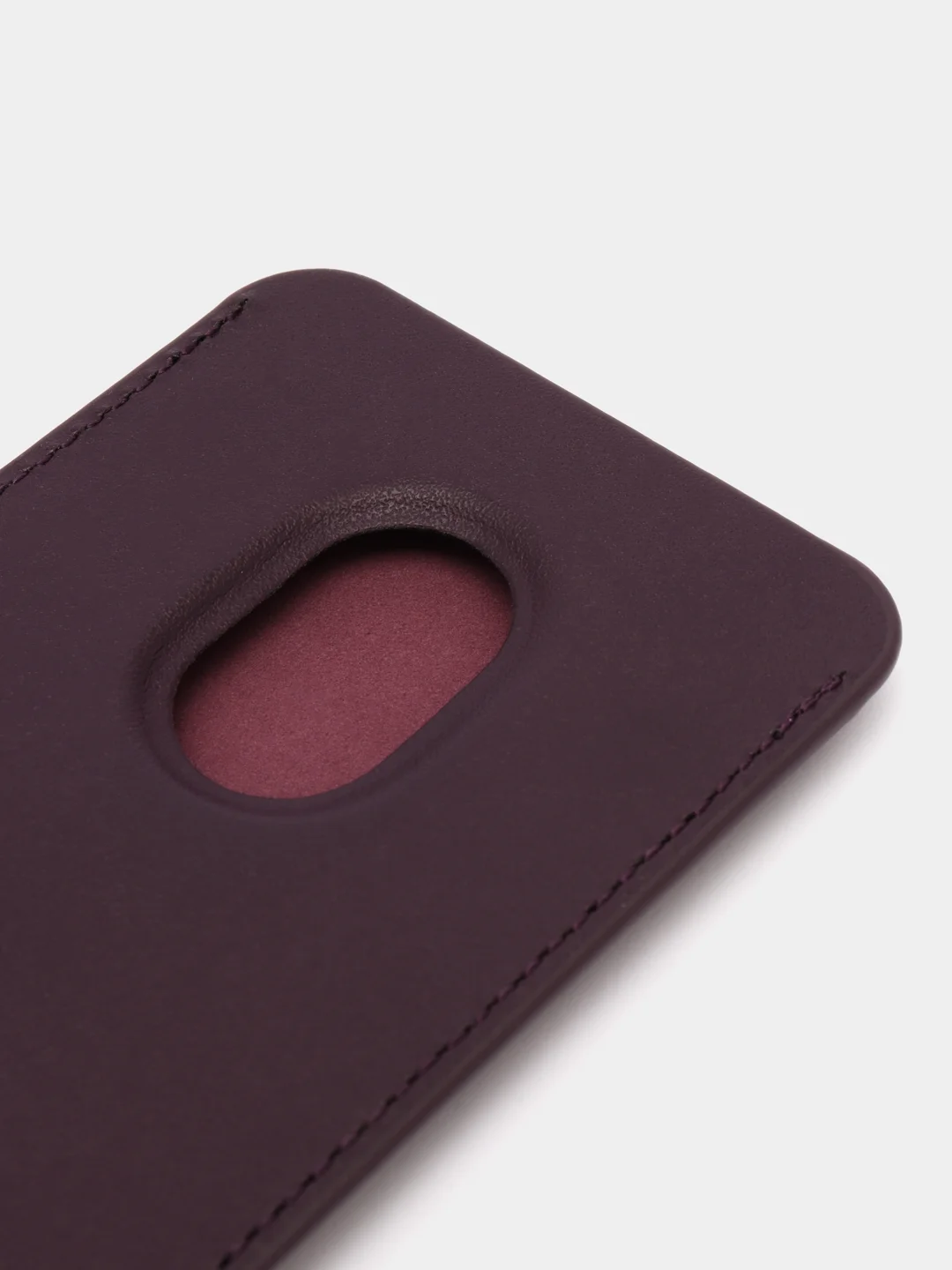 Коричневый картхолдер MagSafe Wallet для iPhone