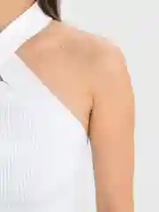 Белый топ женский