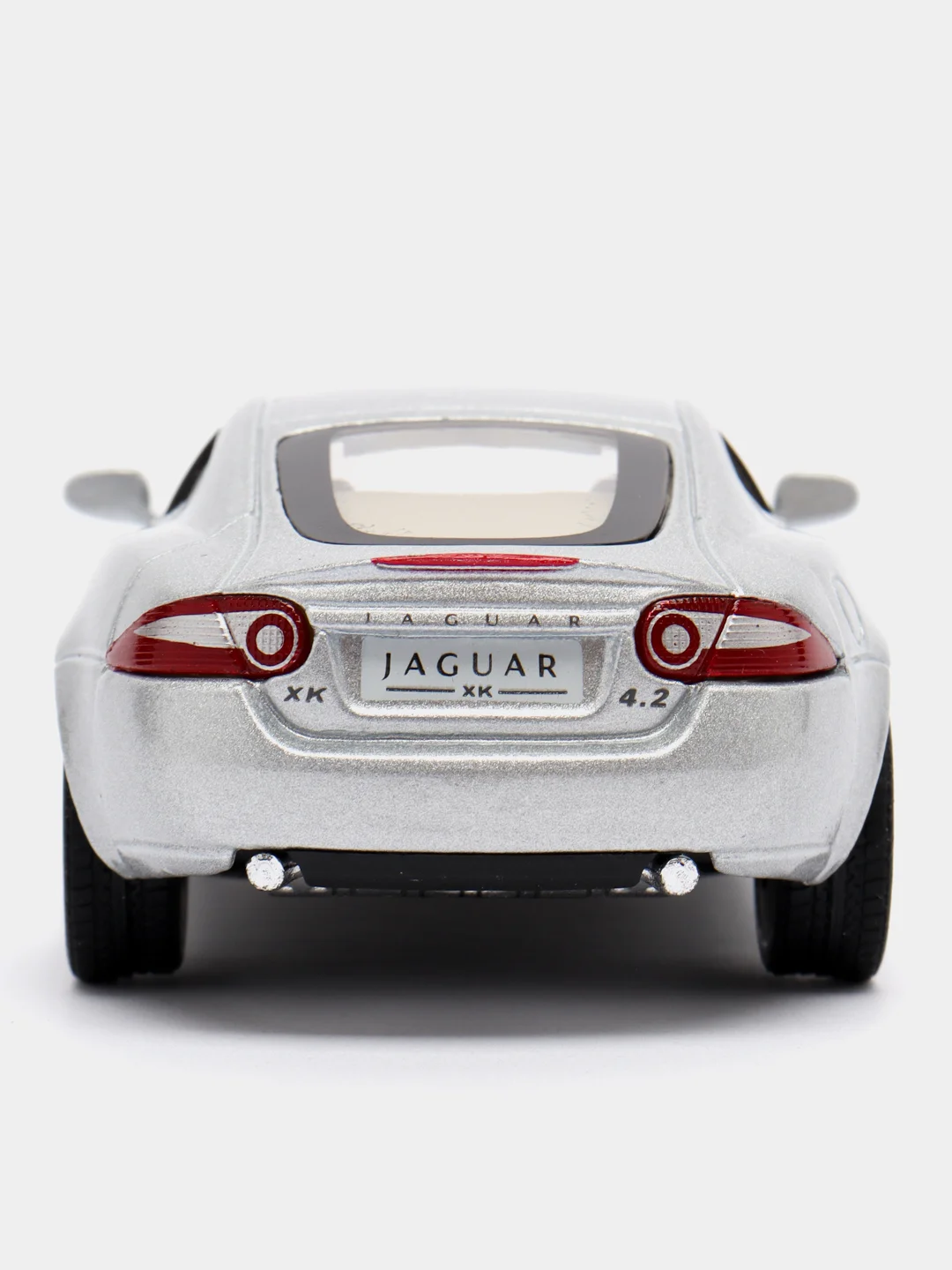 Серебряный машинка металлическая, инерционная, Jaguar XK Coupe KT5321D 1:38 KINSMART