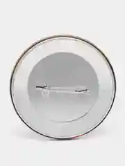 Алый закатной значок