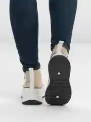Бежевый кеды женские