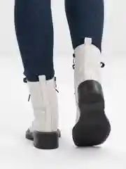 Ботинки женские, белые, высокие