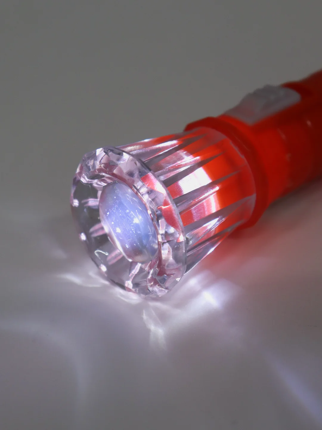 ЕРМАК фонарик-мини, 1 LED, 3хLR41, пластик, 10 х 3 см