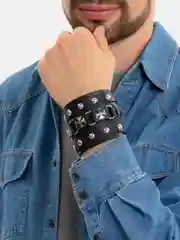 Браслет с клёпками, унисекс