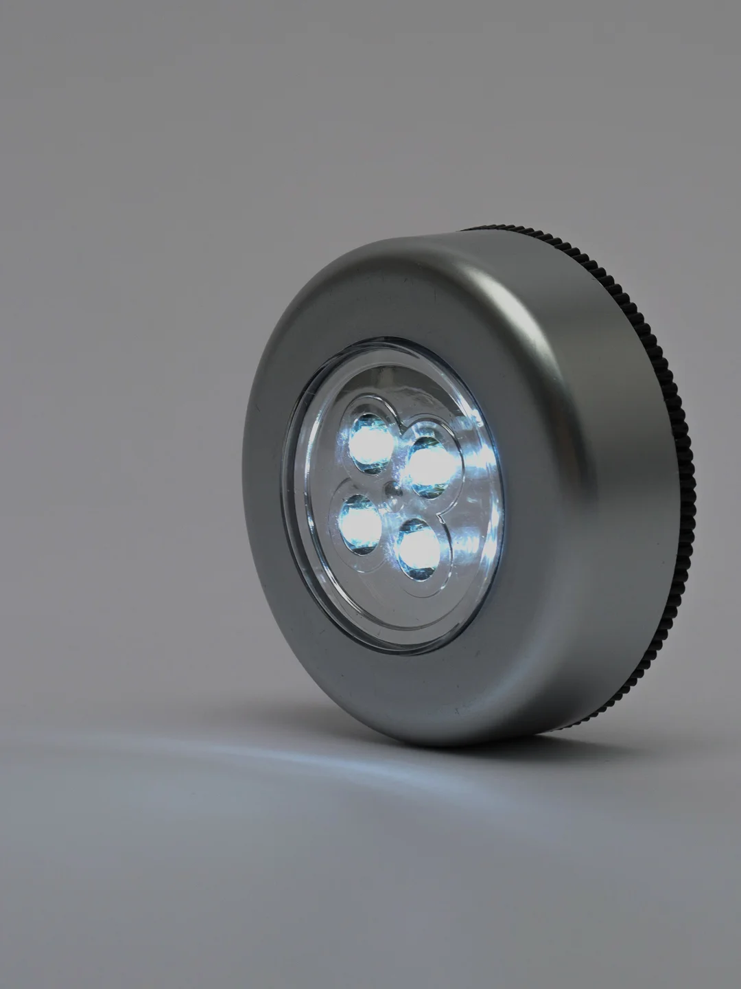 FORZA Светильник точечный нажимной, 6,5 см, 3xААА, 4 LED, пластик