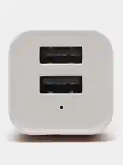Золотой автомобильное зарядное устройство 2xUSB с индикатором 1А, 2.1А / Автомобильный адаптер