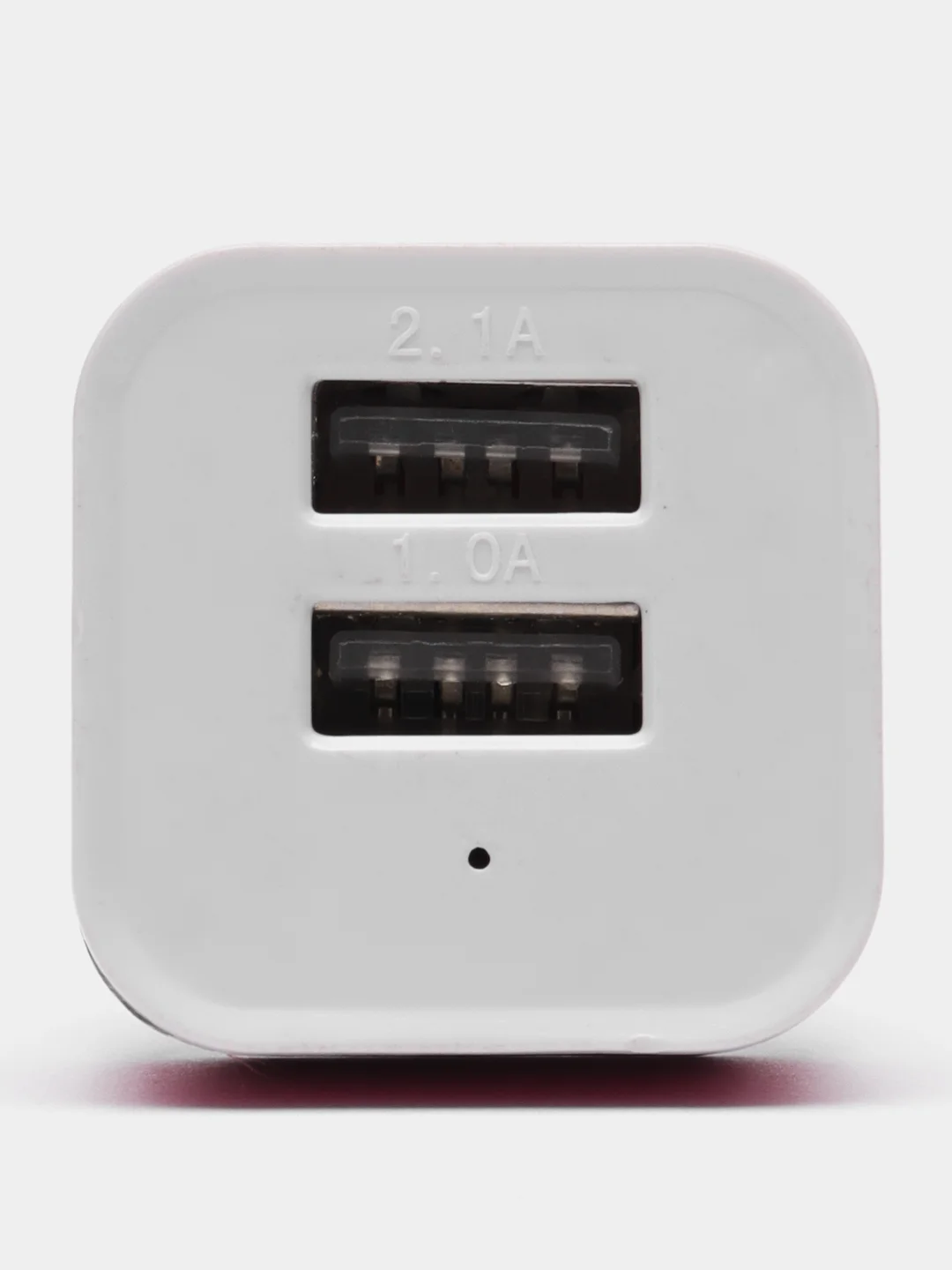 Вишнёвый автомобильное зарядное устройство 2xUSB с индикатором 1А, 2.1А / Автомобильный адаптер