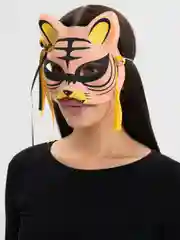 Фуксия маска на лицо "Кицунэ"