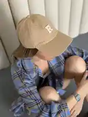 Бежевый кепка женская
