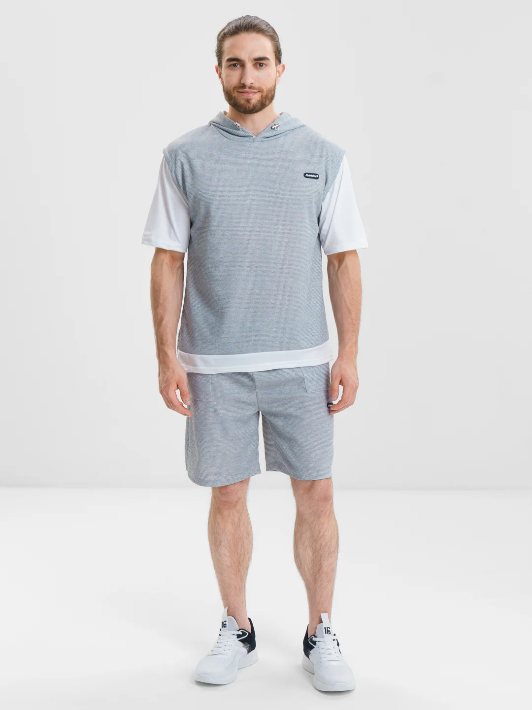 Серый костюм: шорты, футболка, oversize