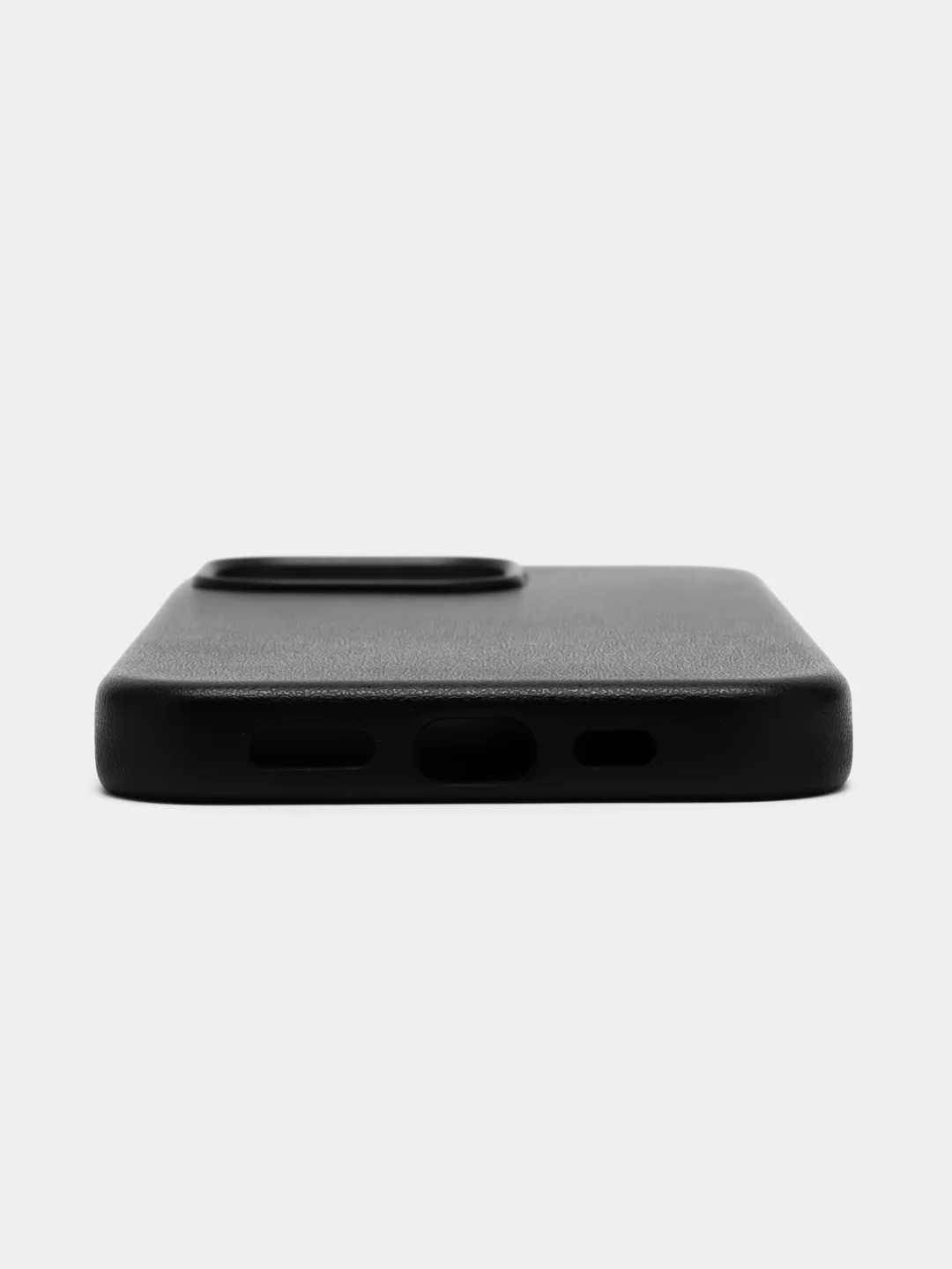 Фиолетовый чехол MagSafe для iPhone 13 Pro кожаный BROSCORP с  защитой камер, микрофиброй, экокожа