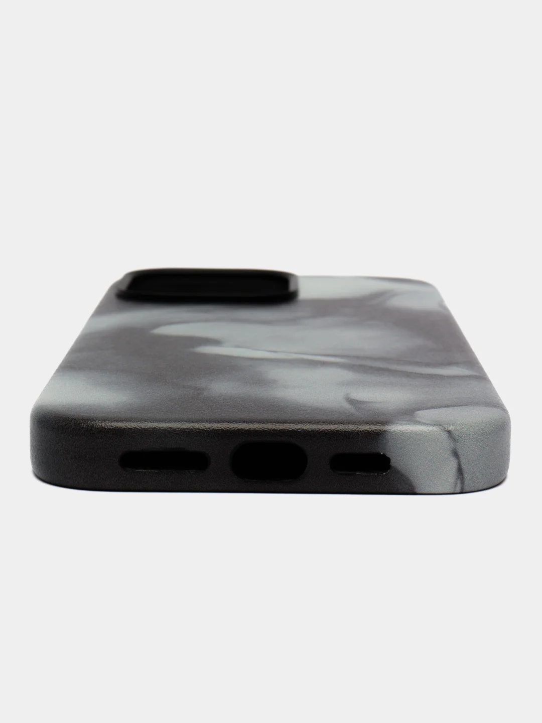 Угольный чехол MagSafe для iPhone 14 Pro Max кожаный BROSCORP с защитой камер, микрофиброй, экокожа