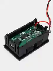 Цифровой вольтметр в корпусе DC 12-60V, со шкалой уровня заряда батареи