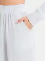 Белый комплект  женский летний   шорты и рубашка из муслина