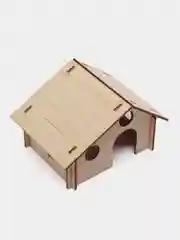 Белый деревянный домик для мелких грызунов