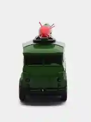 Военный автомобиль с ракетой