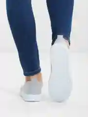 Молочный слипоны женские