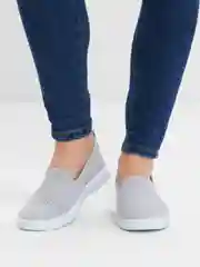 Молочный слипоны женские