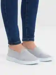Молочный слипоны женские