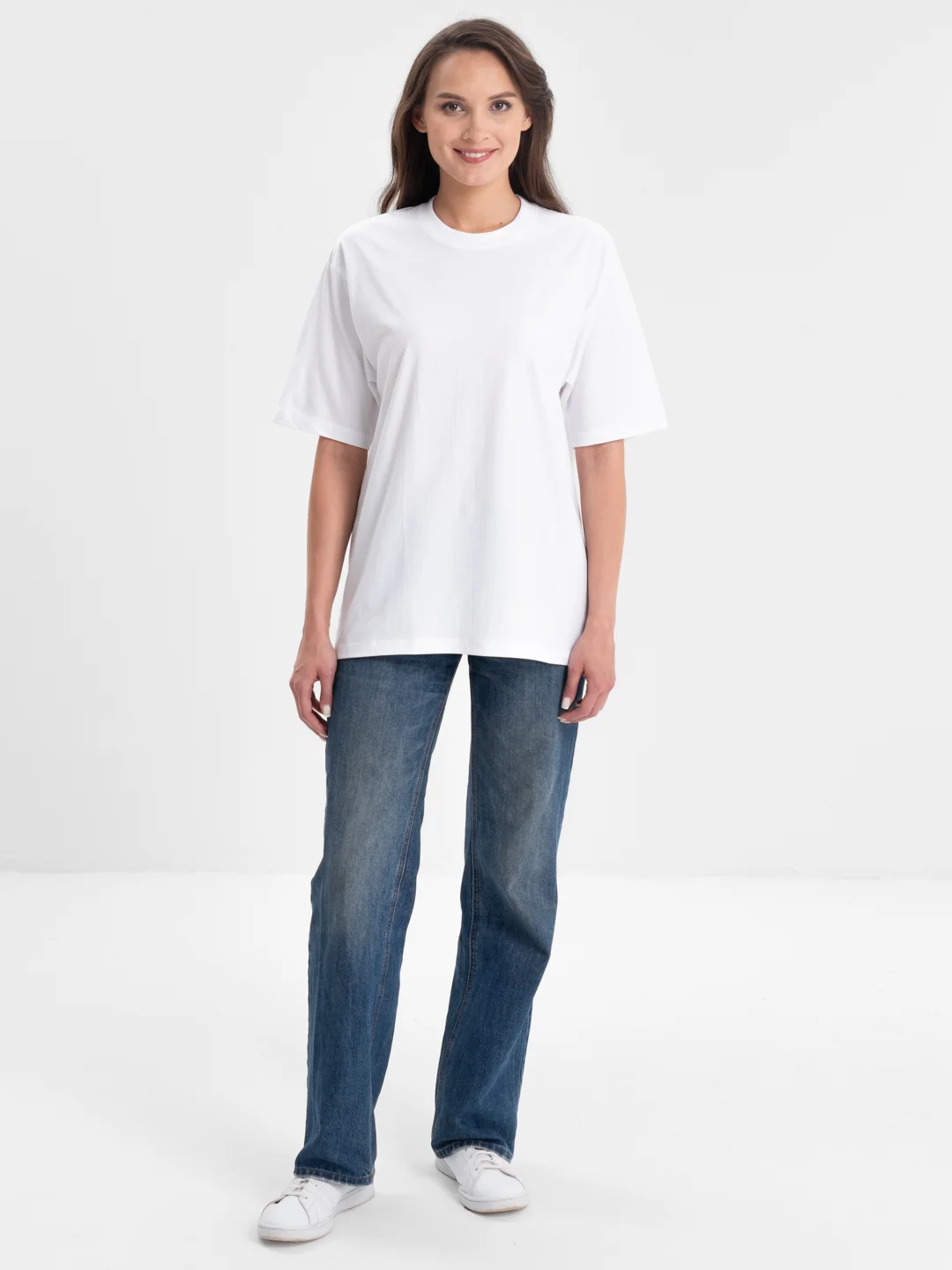 Футболка белая oversized "Base"
