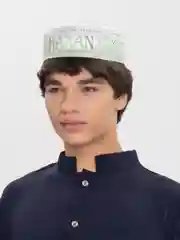 Алый тюбетейка мужская