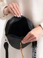 Белый кожаная круглая женская сумка через плечо