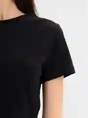 Черный футболка женская