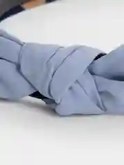 Розовый ободок женский