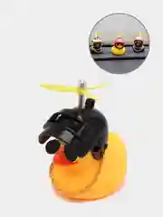 Угольный утка в шлеме в машину
