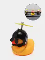 Черный утка в шлеме в машину