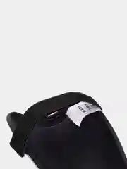 Черный щитки футбольные Jogel JA-205