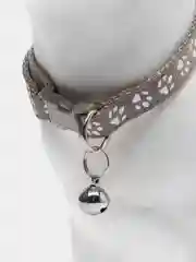 Серый ошейник для кошек и собак мелких пород, с колокольчиком