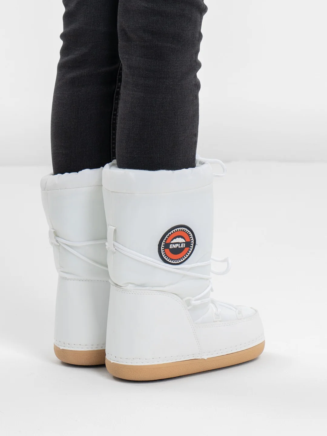 Белый сапоги SNOWBOOTS NG-0011