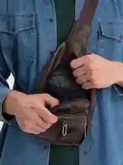 Багровый сумка мужская через плечо