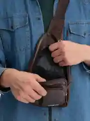 Шоколадный сумка мужская через плечо