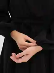 Черный платье женское, с длинными рукавами и поясом, праздничное