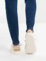 Бежевый кеды женские
