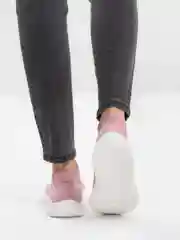 Розовый кроссовки женские слипоны