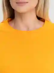 Оранжевый футболка женская