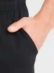 Черный спортивный мужской костюм
