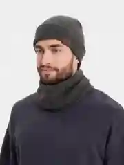 Угольный набор: шапка и снуд
