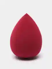 Бордовый спонж для макияжа