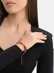 Розовый браслет из натурального камня