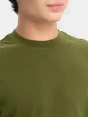 Оливковый лонгслив мужской